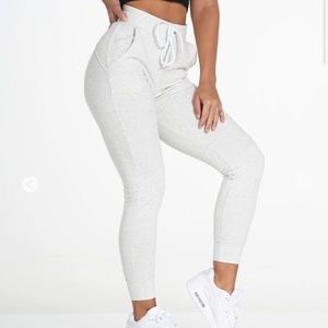 NVGTN light grey relaxed joggers